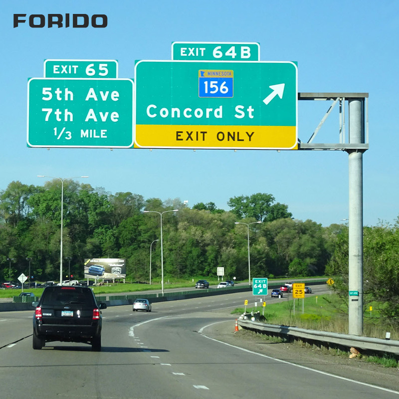 Traffic-Guide F-Pole Double Cantilever